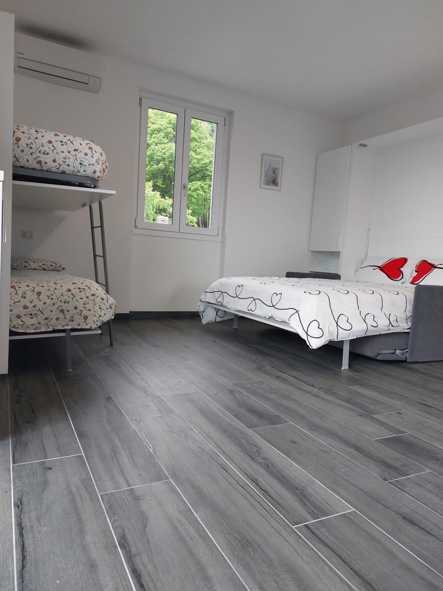 Agriturismo Piccolo Paradiso Pianello Del Lario Екстериор снимка