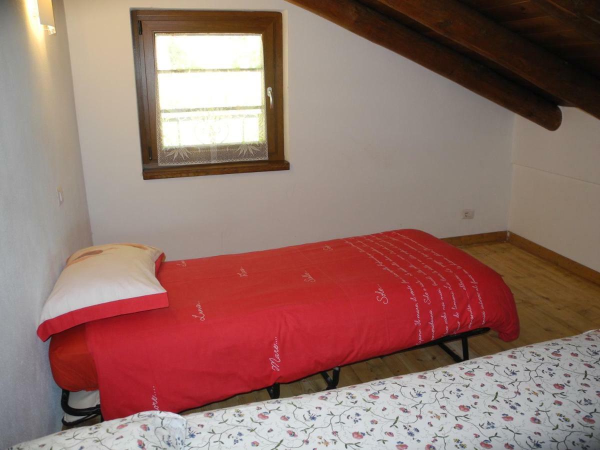 Agriturismo Piccolo Paradiso Pianello Del Lario Екстериор снимка